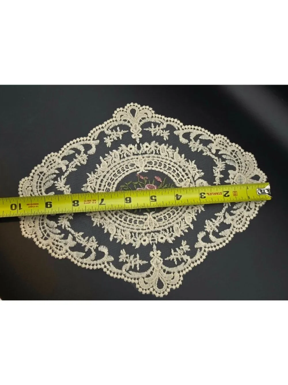 Vintage Embroidered Oval Lace Doily With Floral Centerpiece 10